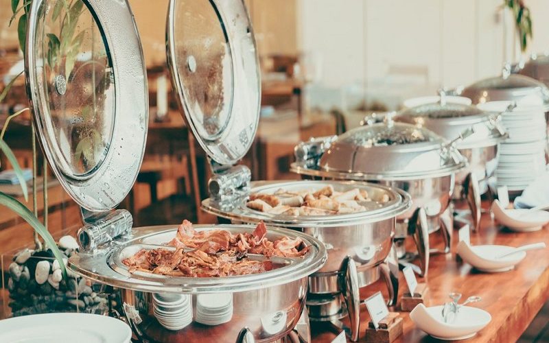 Beyaz-Kurumsa-Catering-Hizmetleri-1240x620